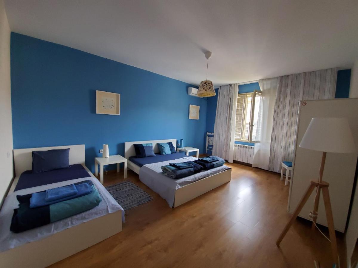 Sunny Central Apartment 소피아 외부 사진